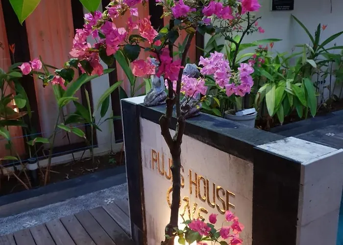 Pujihouse One ホームステイ